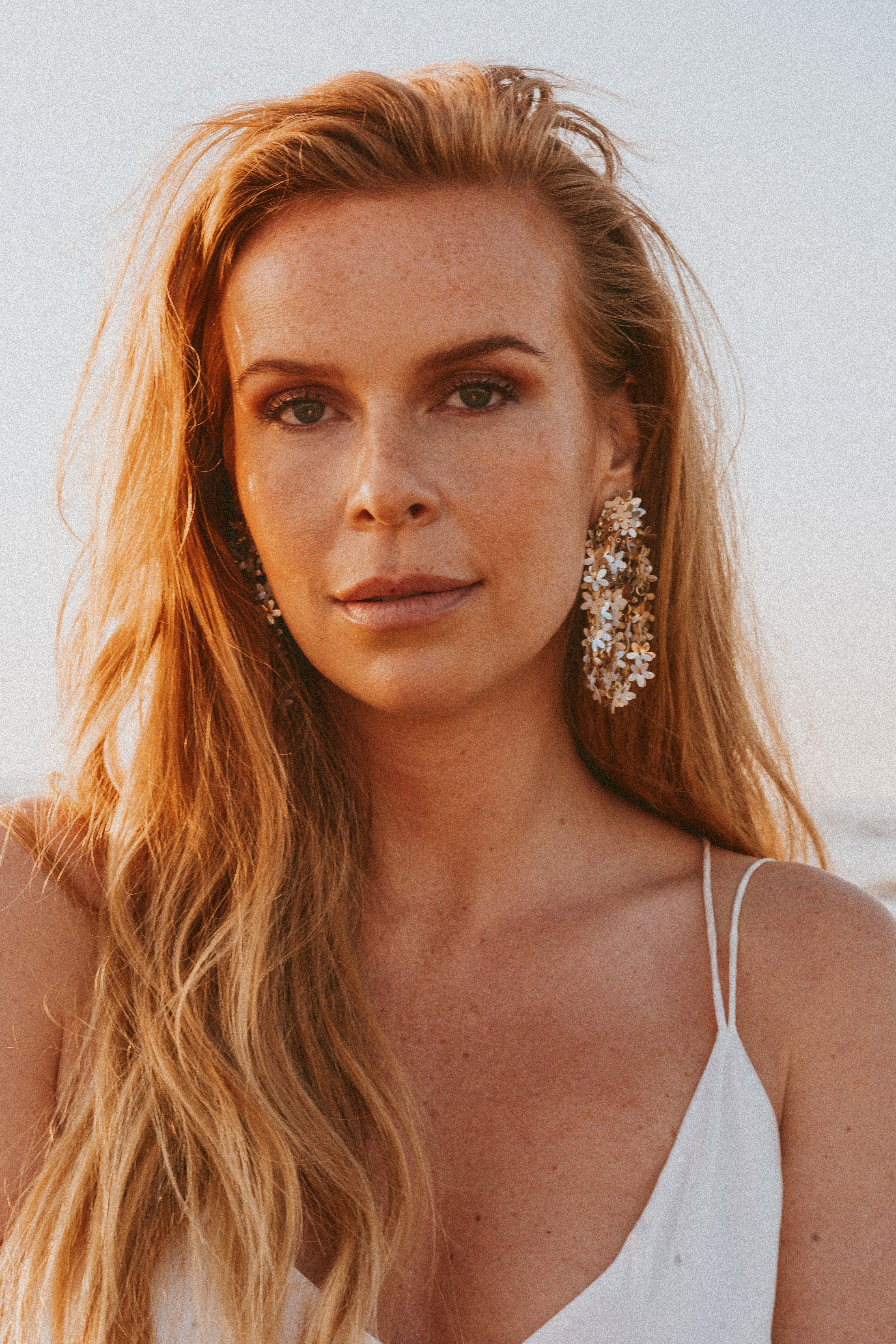 【HYERES LOR】25SS★ Essence Silver Flower Earrings LargeFlowerEarringsSilver_gran